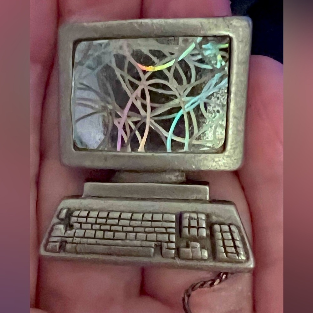 JJ Vintage Computer Brooch - Picture 2 of 4